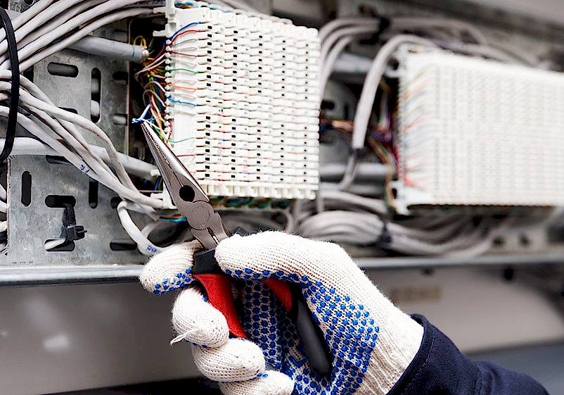 Data ve iletişim hatları